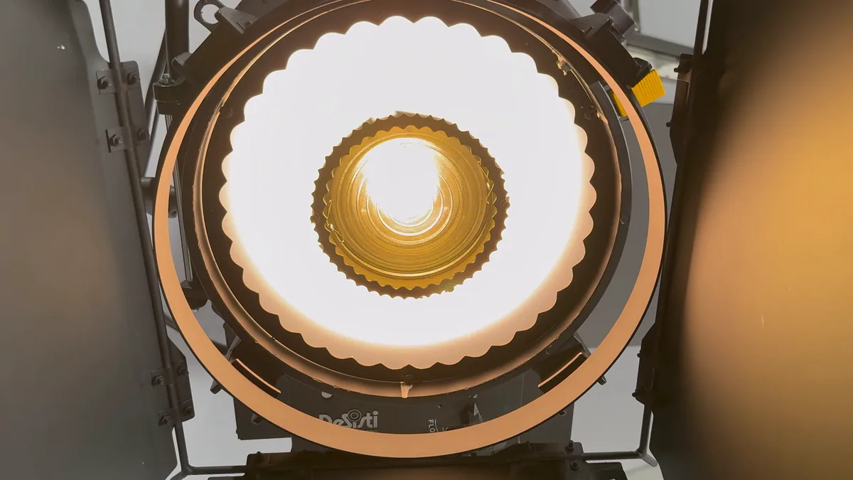 Stessa inquadratura del Galileo, con la corona soft e il Fresnel accesi insieme.